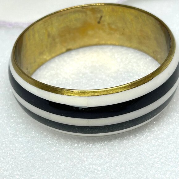 Vintage Black & White Striped Monogram "B" Bangle Bracelet w Gold Tone - Picture 4 of 7